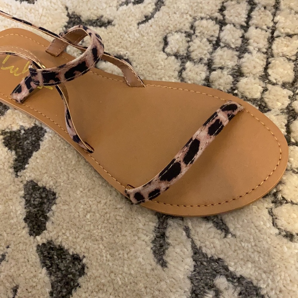 NIB Lulus Rika Camel Leopard Sandal Sz 7 - Picture 4 of 6
